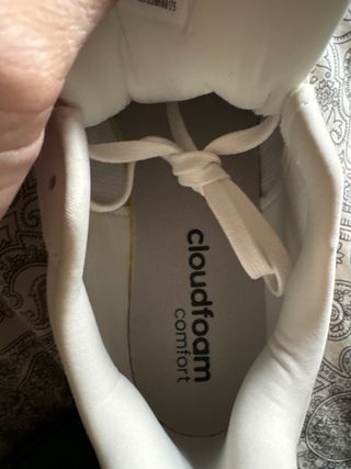 Adidas Postmove Talla 43 1/3 Blancas y beige