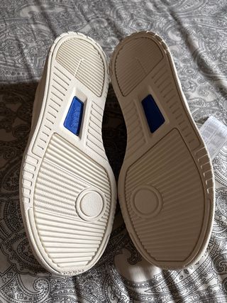 Adidas Postmove Talla 43 1/3 Blancas y beige