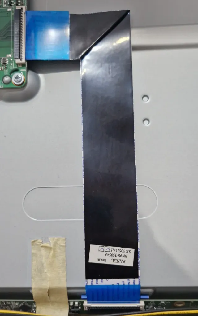 Samsung UE32J4500