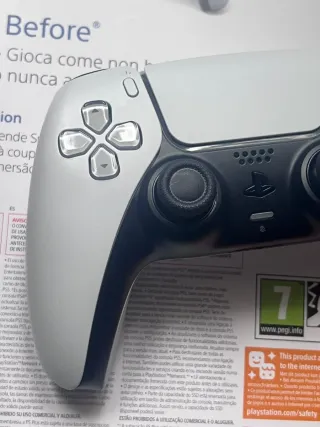Mando DualSense y juego