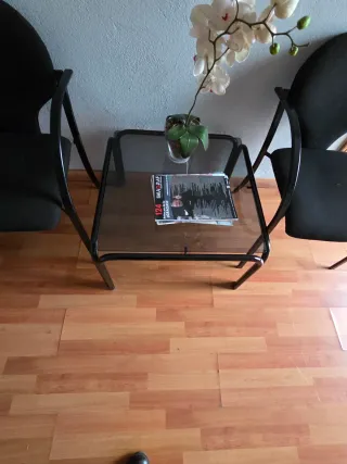 Conjunto 5 Sillas y 1 Mesa Recepción