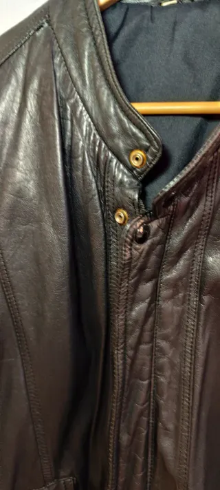 Chaqueta de Piel Vintage Negra