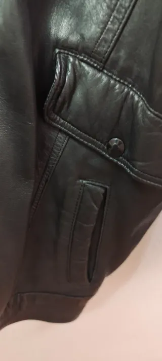 Chaqueta de Piel Vintage Negra