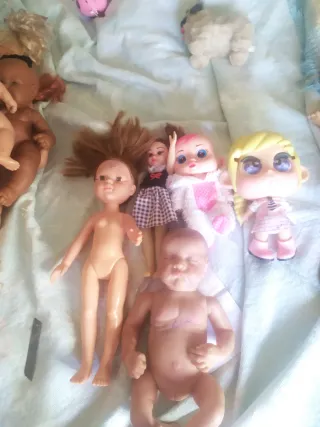 Lote Zapatos y Muñecas hay todas las marcas Elsa