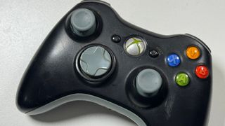 MANDO XBOX 360 NEGRO-GRIS