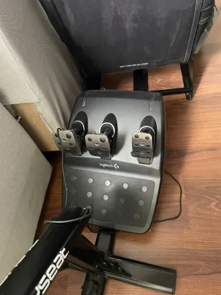 Volante Logitech G29 + Asiento PlaySeat