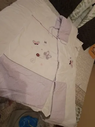 Colcha cuna bebé con chichonera (Marca Artemur)