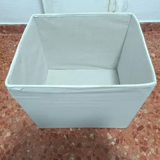 Cajas blancas Ikea DRÖNA. Medidas: 33x38x33 cm