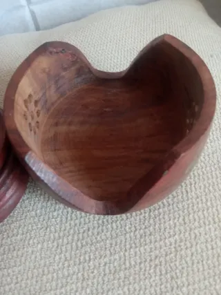 Juego de 6 posavasos de madera tallada