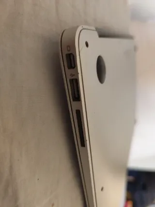 Apple MacBook Air A1369 2010. 256gb