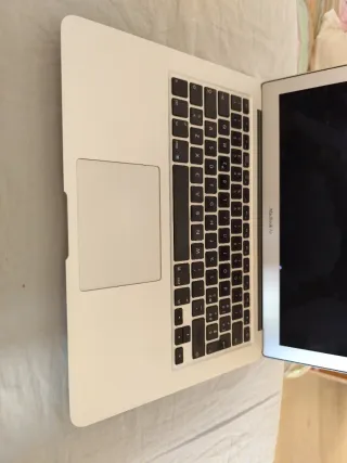 Apple MacBook Air A1369 2010. 256gb