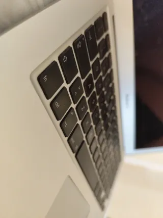 Apple MacBook Air A1369 2010. 256gb