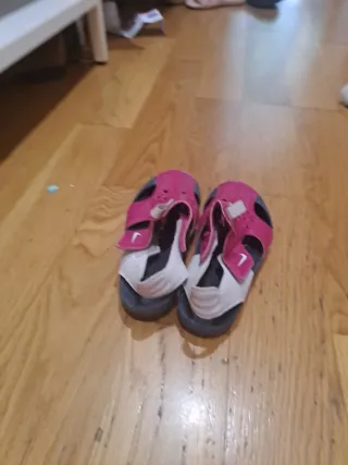 Cangrejeras Nike Rosa y Gris Talla 30