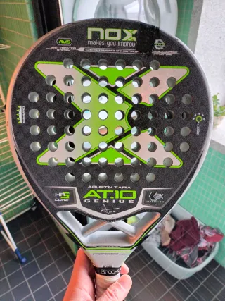 Raquete Padel Nox AT10 12K Reparada