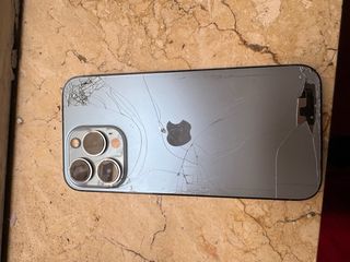 iPhone 13 Pro Negro + Funda + Cable