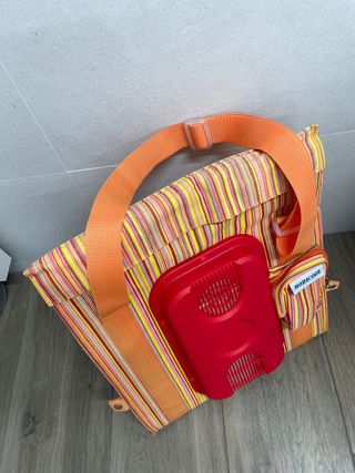 Nevera portátil Mobicool con correa