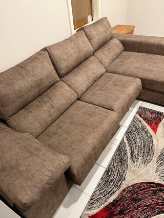 Sofá de canto em tecido bege/castanho