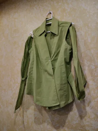 Camisa verde manga corta mujer