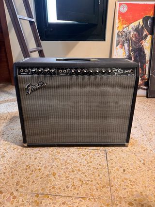 Amplificador Fender Twin Reverb 65
