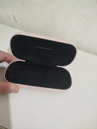 Funda original de Tous para gafas