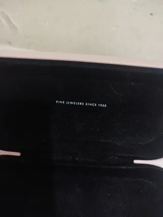 Funda original de Tous para gafas