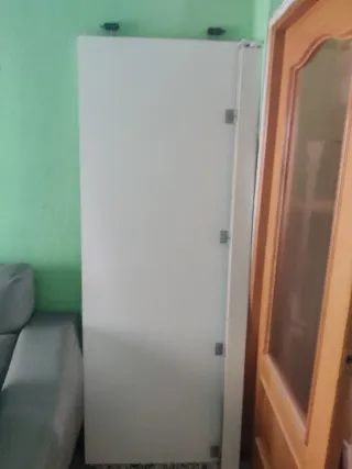 Puerta corredera blanca