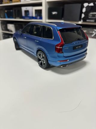 Maqueta Volvo XC90 T8 GT AUTOS 1/18