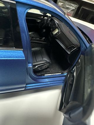 Maqueta Volvo XC90 T8 GT AUTOS 1/18