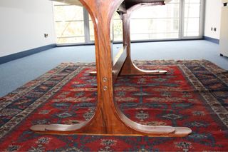 Mesa de comedor de madera maciza