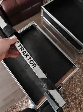 Maleta TRAKTOR Negra y Plateada