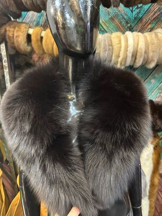 Collo pelliccia sciallato nero