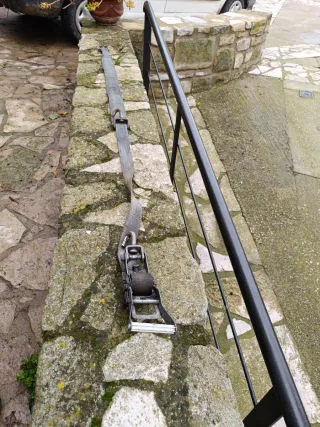 Eslinga para porta coche