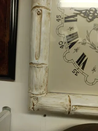 Orologio da parete con cornice in bambù