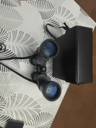 Prismáticos 20X50 seminuevos