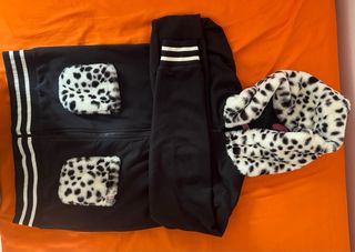 Sudadera cremallera animal print