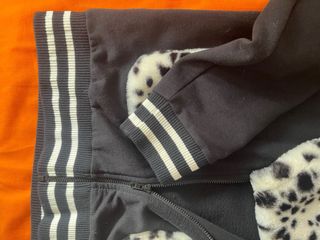 Sudadera cremallera animal print