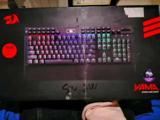 Teclado Mecánico Redragon Yama K550 RGB