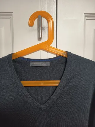 Jersey V-neck