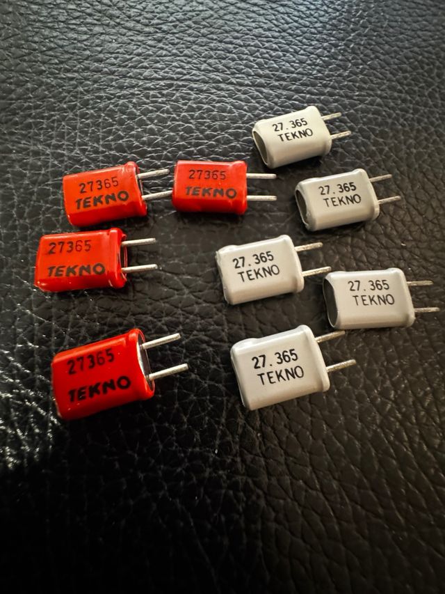 Condensadores Tekno 27365
