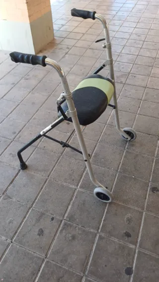 Andador carrito con asiento