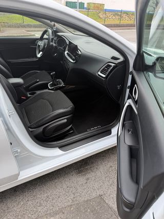 Kia Ceed Tourer TECH 1.6 CRDi 09/2020 – historial