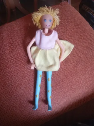 Muñeca Agatha Ruiz de la Prada