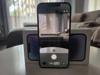 iPhone 14 Azul 128GB + 4 fundas