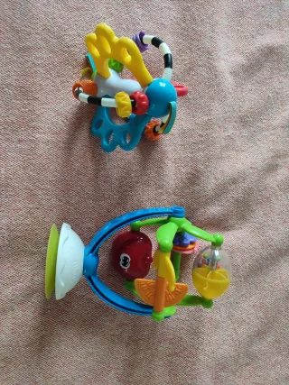 Anticaídas bebé + almohadón + tummy time + juguete