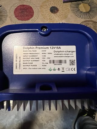 Cargador Batería Dolphin Premium 12V15A
