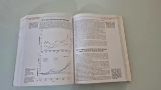 Libros asignatura Inflación y Crecimiento UNED