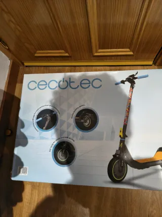 Patinete Cecotec Nuevo