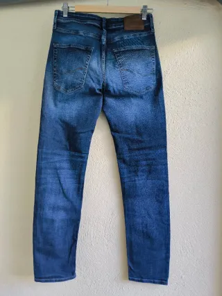 Vaqueros hombre azul