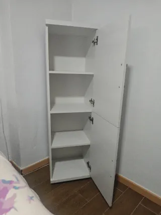 Mueble auxiliar blanco