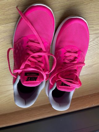 Zapatillas Nike Mujer Rosa y Gris